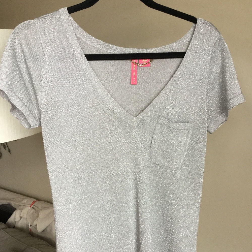 Charlotte silver v neck top
